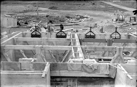 Weston Creek sewerage treatment works, Imhoff sedimentation and activated sludge tanks under construction.