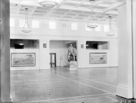 Parliament House, interior of King's Hall with statue of King George V.