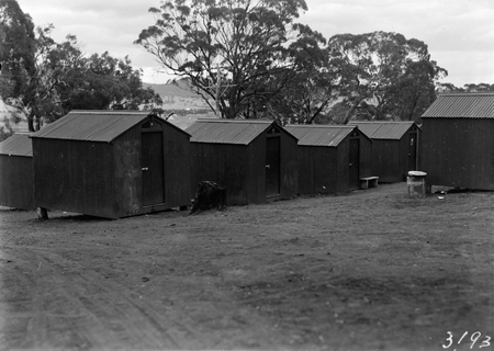 Workmens' huts. Molonglo camp.