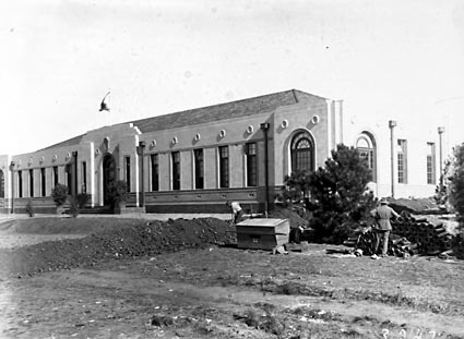 Forestry School frontage of the Australian Forestry School at Banks Street, Yarralumla