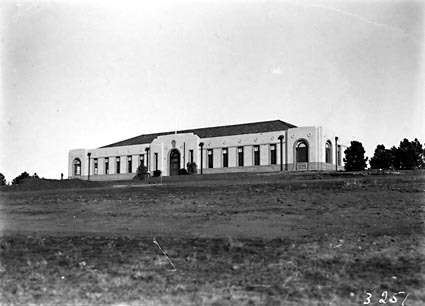Forestry School frontage of the Australian Forestry School at Banks Street, Yarralumla