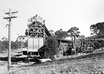 Stone crushing and screening plant at Brickworks quarry