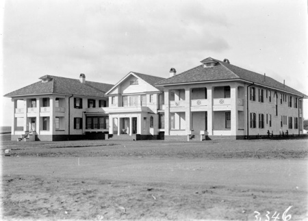 Hotel Wellington, National Circuit, Barton.