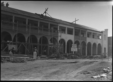 Civic Centre buildings under construction for Federal Newsagency, East Row.