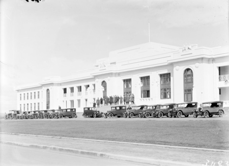 Convoy of cars at Parliament House.