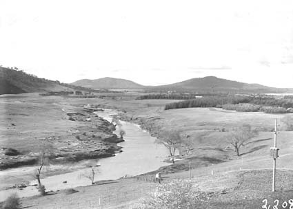 Molonglo River - Mt Ainslie on right