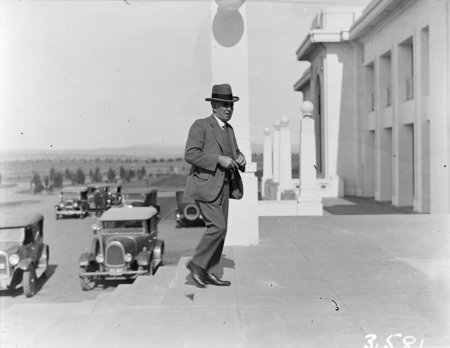 Hon Dr Earle Page on steps of Parliament House.