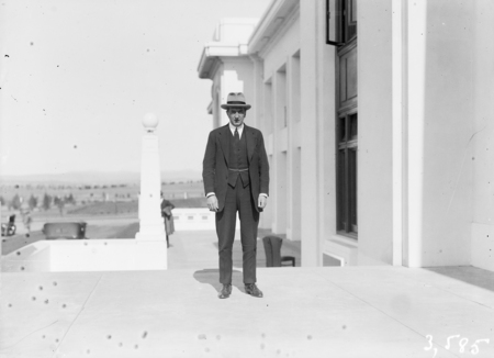 Rt. Hon. SM Bruce in front of Parliament House.