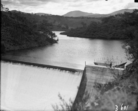 Cotter Dam and wall.