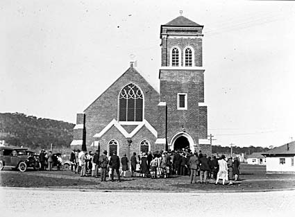  Methodist Church, Coranderrk Street and Dirrawan Gardens, Reid, opening by congregation