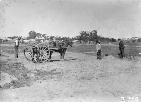 Reconstruction of Canberra Golf Links.