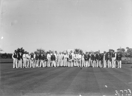 Visit by the Ashfield Bowling Club of Sydney, on the Hotel Canberra greens.