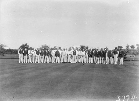Visit by the Ashfield Bowling Club of Sydney, on the Hotel Canberra greens.