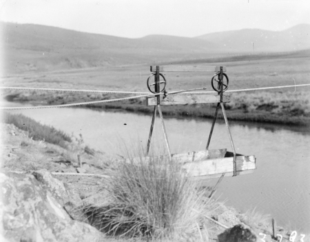 Flying fox over the Molonglo River.