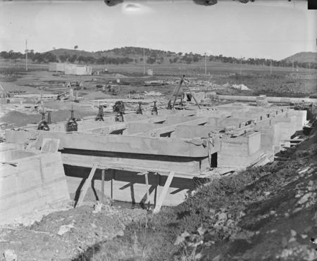 Weston Creek sewerage treatment works under construction. Sedimentation and activated sludge tanks.