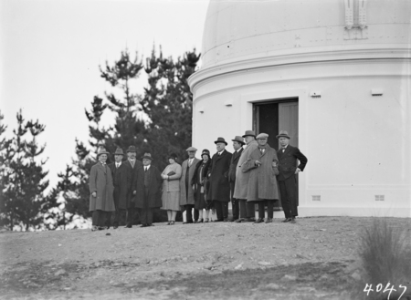 Group at Mt Stromlo.