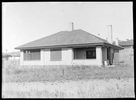 FCC cottage in Blandfordia.