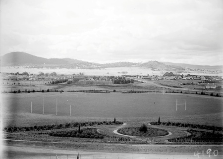  Manuka Oval from Capitol Theatre,Telopea Park in background