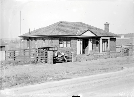 FCC House Type 21 J.1 with motor car