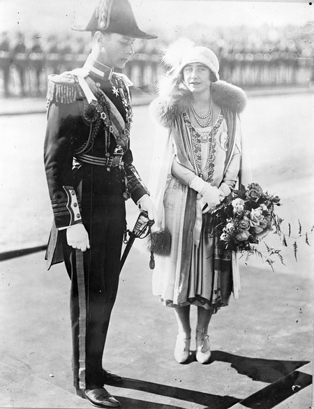 Photograph of the Duke and Duchess of York arriving at Parliament House.