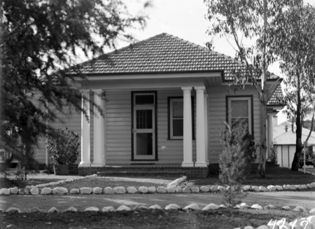 Canberra Community Hospital, Balmain Cres, Acton.