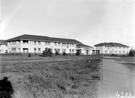 Hotel Kurrajong, National Circuit, Barton