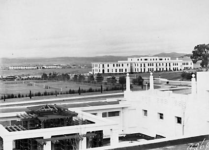 Tennis courts, East block and Hotel Kurrajong from Parliament House