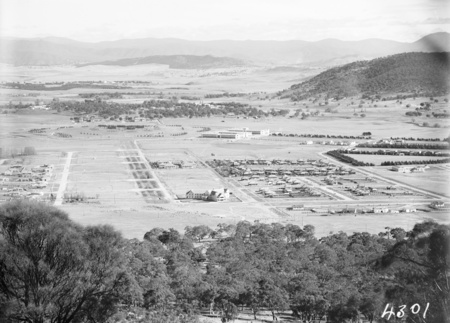 View from Mount Ainslie over Braddon, Civic Centre and Acton to Yarralumla.