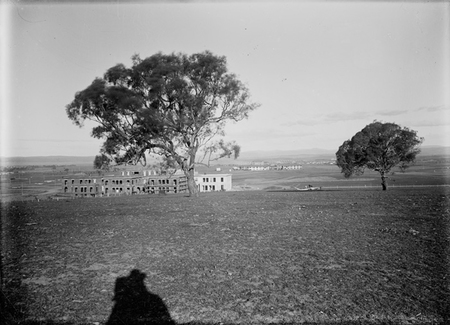 East Block and Parliament House under construction.