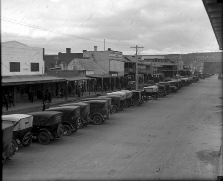 Monaro Street, Queanbeyan