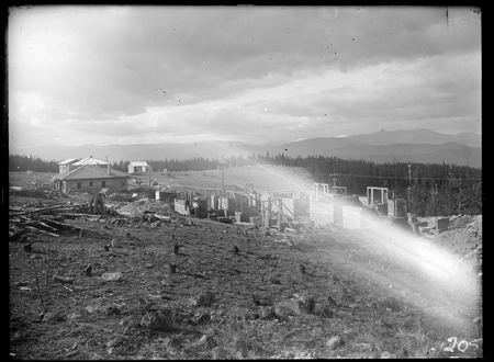 Cottages under construction at Mount Stromlo.