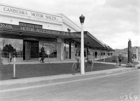 Giles Street Kingston looking south.
