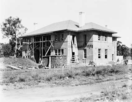Prime Minister's Lodge, Adelaide Avenue, Deakin