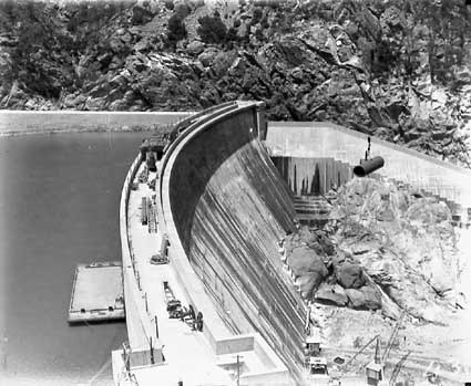 Burrinjuck Dam wall under construction