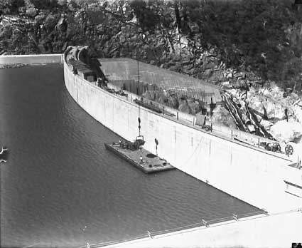 Burrinjuck Dam wall under construction