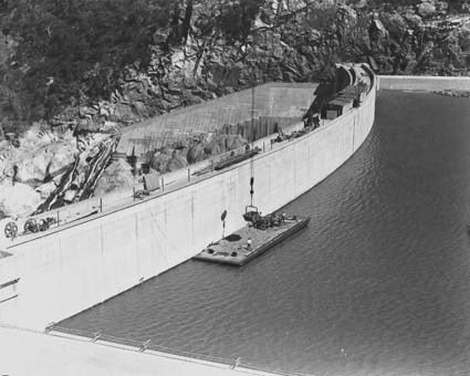 Burrinjuck Dam under construction, C 1926