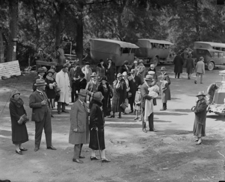 Tour of Canberra by the Victorian Branch of the English Speaking Union at the Cotter picnic grounds.