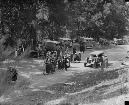 Tour of Canberra by the Victorian Branch of the English Speaking Union at the Cotter picnic ground.