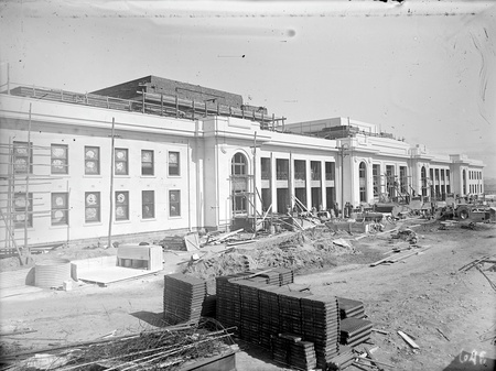 Parliament House under construction from the north west