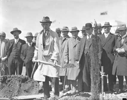 Empire Parliamentary Association tree planting ceremony. Marquis of Salisbury with the shovel