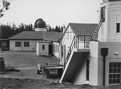  Mount Stromlo Observatory,Solar Tower,Astronomers Offices,Six inch Farnham Telescope,under construction