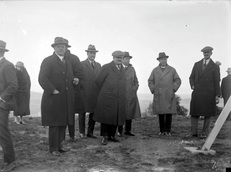 Delegates to the Imperial Press Conference at a trig station
