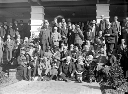 Delegates to the Imperial Press Conference at the Hotel Canberra, with William Morris Hughes and Dame Mary Hughes.