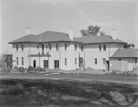 Prime Minister's Lodge from the north west, Adelaide Avenue, Deakin.