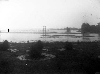 Commonwealth Avenue Bridge, flooded