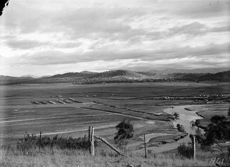 Molonglo River below Mt Pleasant with washed away railway line over the river. Causeway on the left.