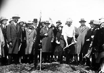 Empire Parliamentary Association tree planting ceremony