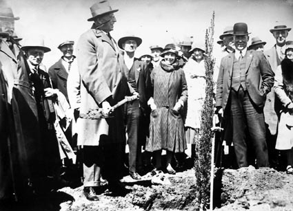 Empire Parliamentary Association tree planting ceremony