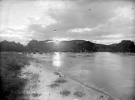 Molonglo River in flood