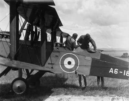 RAAF De Havilland DH9 2 seater aeroplane